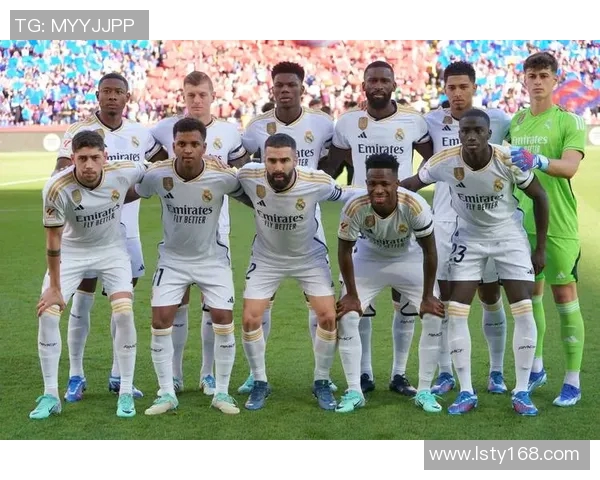 法国足球甲级联赛最新动态与未来发展趋势分析及球迷热情的影响 法国足球甲级联赛最新动态与未来发展趋势分析及球迷热情的影响