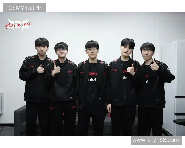 王者荣耀团队协作揭秘：深入解析JDG的默契与策略