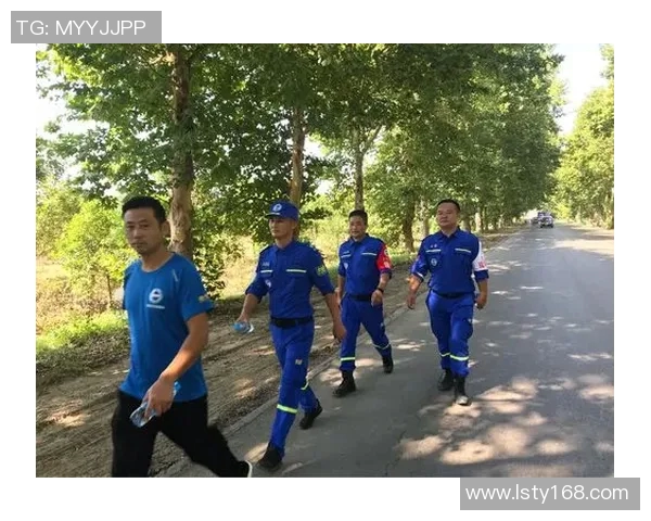 聚焦和平精英战术解析：JDG团队的胜利之道与策略探讨