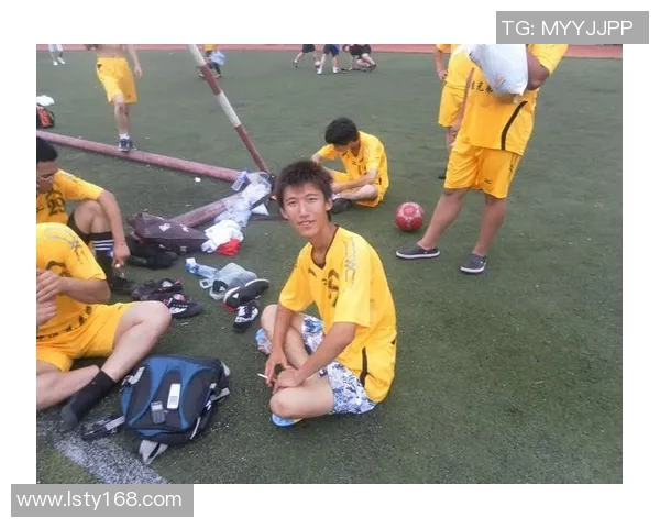 赵磊谈足球人生：从青涩少年到职业球员的心路历程回顾